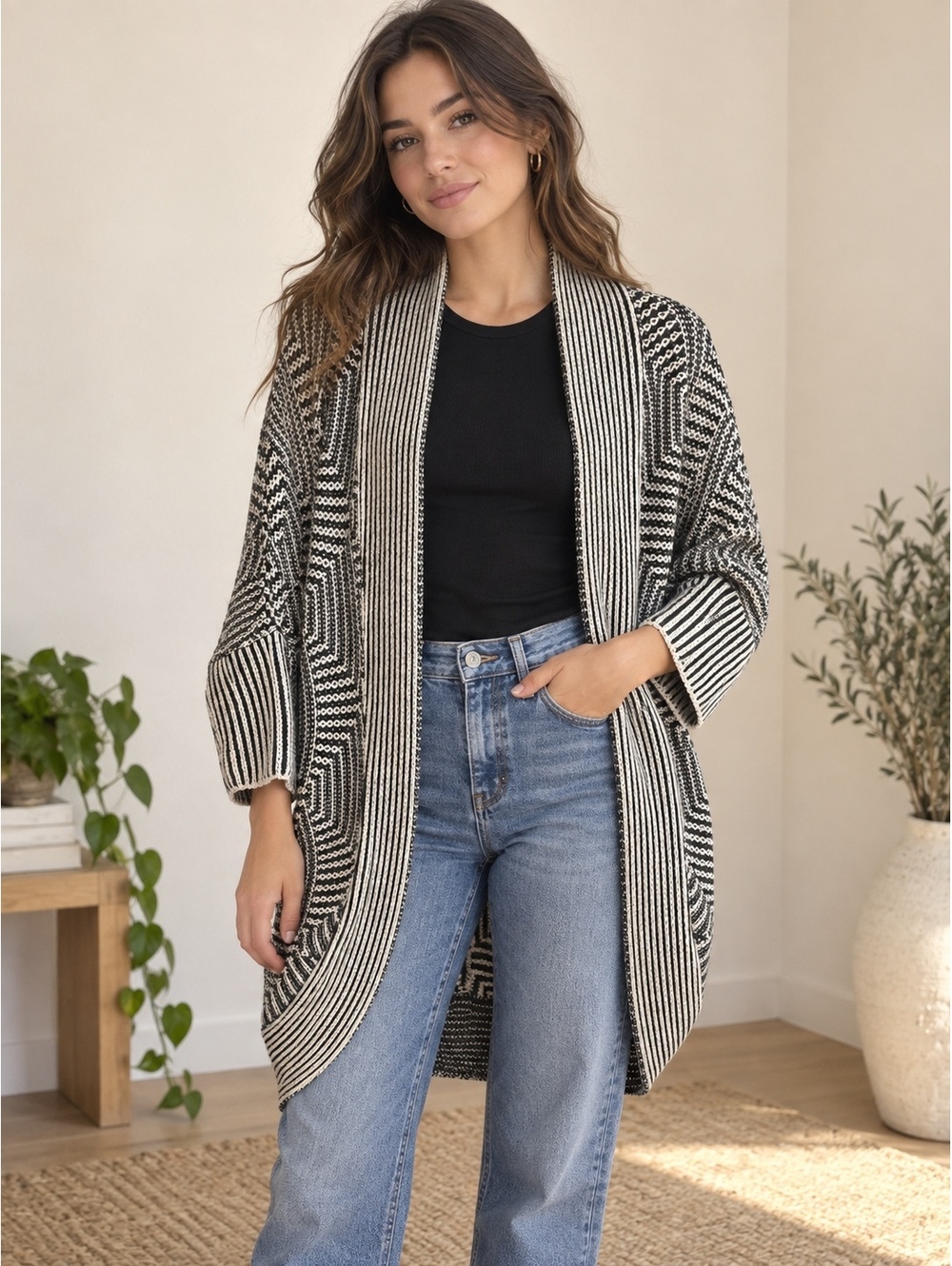 Aéropostale Women’s Medium Black White Geometric Cocoon Cardigan